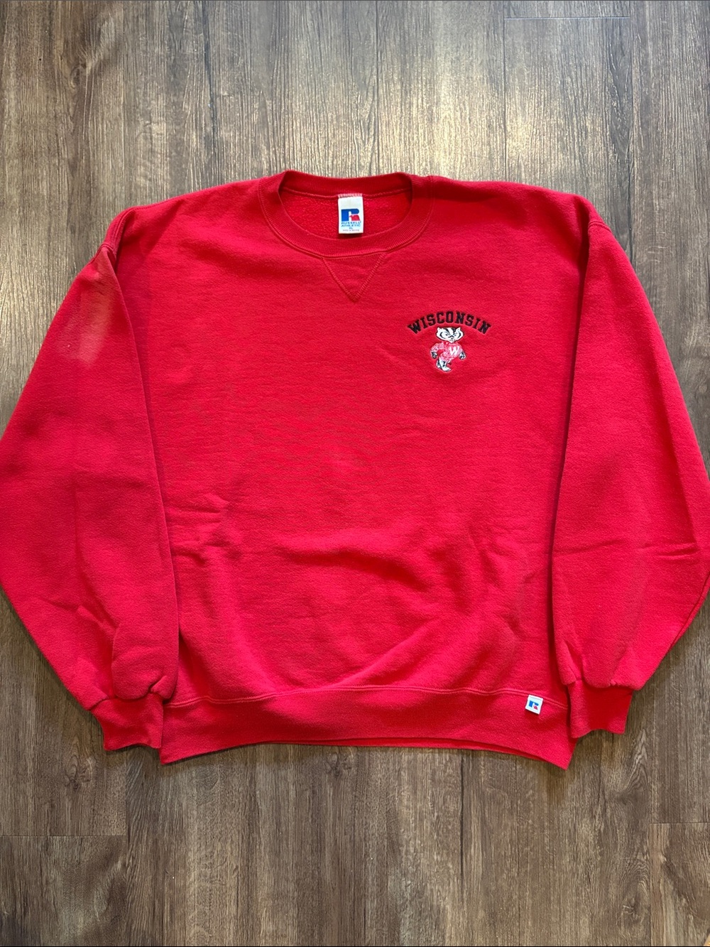 Vintage Russell Athletic men’s XL Wisconsin crewneck sweater